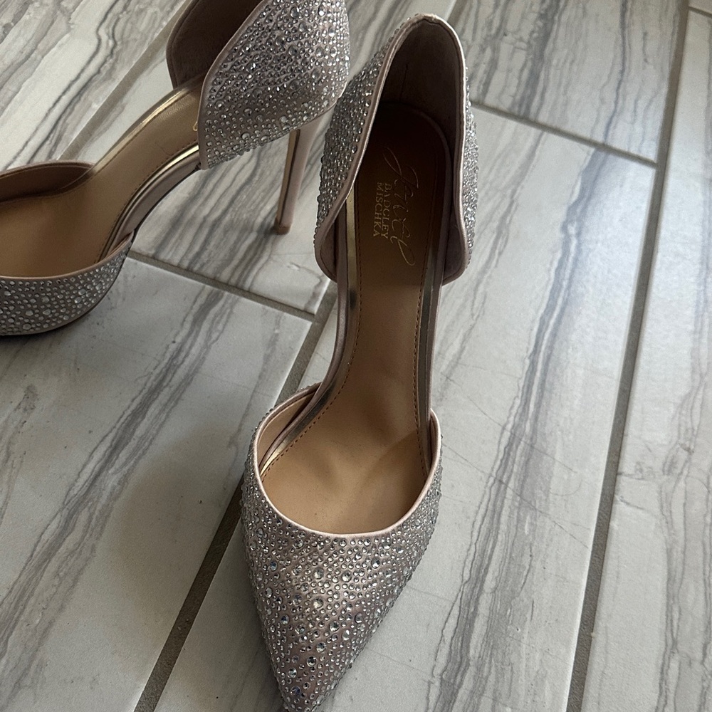 Badgley Mischka Silver Crystal Embellished Pointed-Toe D'Orsay Heels